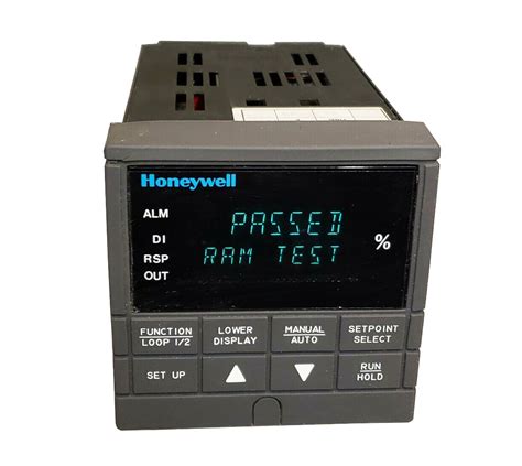 T915 and L956 Temperature Controllers - Honeywell